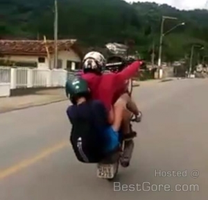pair-motorcycle-show-off-wheelie-thing-go-wrong.jpg